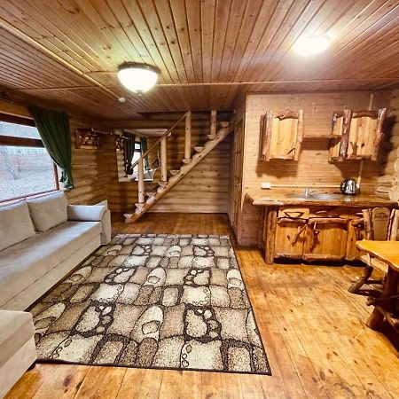 Sky Land Camping & Resort Cricova Eksteriør billede
