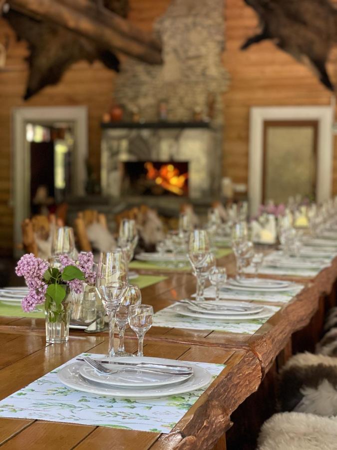 Sky Land Camping & Resort Cricova Eksteriør billede