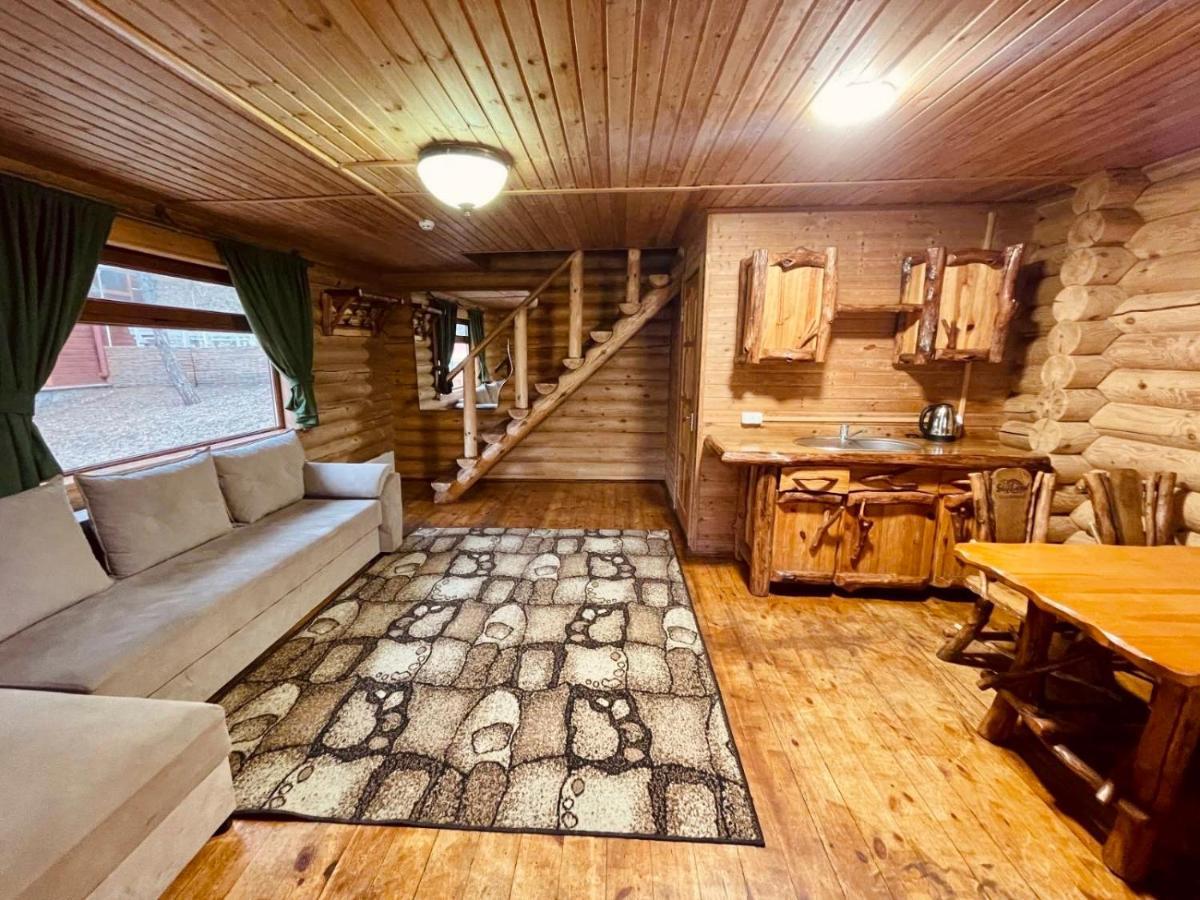 Sky Land Camping & Resort Cricova Eksteriør billede